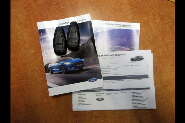 Ford FOCUS Wagon 1.5 EcoBoost ST Line X Business Automaat Ford FOCUS Wagon 1.5 EcoBoost ST Line X Business Automaat