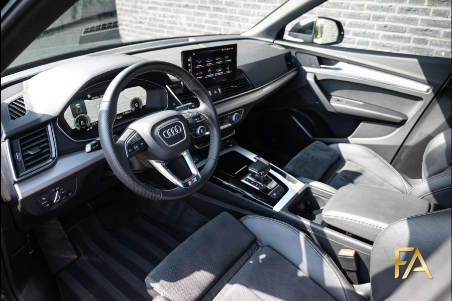 Audi Q5 50 TFSI e S Line 20Inch|LED|Trekhaak|Alcantara Audi Q5 50 TFSI e S Line 20Inch|LED|Trekhaak|Alcantara