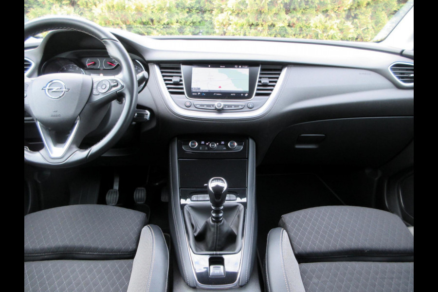 Opel Grandland X 1.2 Turbo Online Edition *Trekhaak*Navi* Opel Grandland X 1.2 Turbo Online Edition *Trekhaak*Navi*