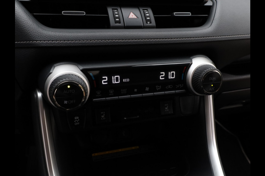 Toyota RAV4 2.5 Hybrid AWD Dynamic | Dodehoek | Digitale binnenspiegel Toyota RAV4 2.5 Hybrid AWD Dynamic | Dodehoek | Digitale binnenspiegel