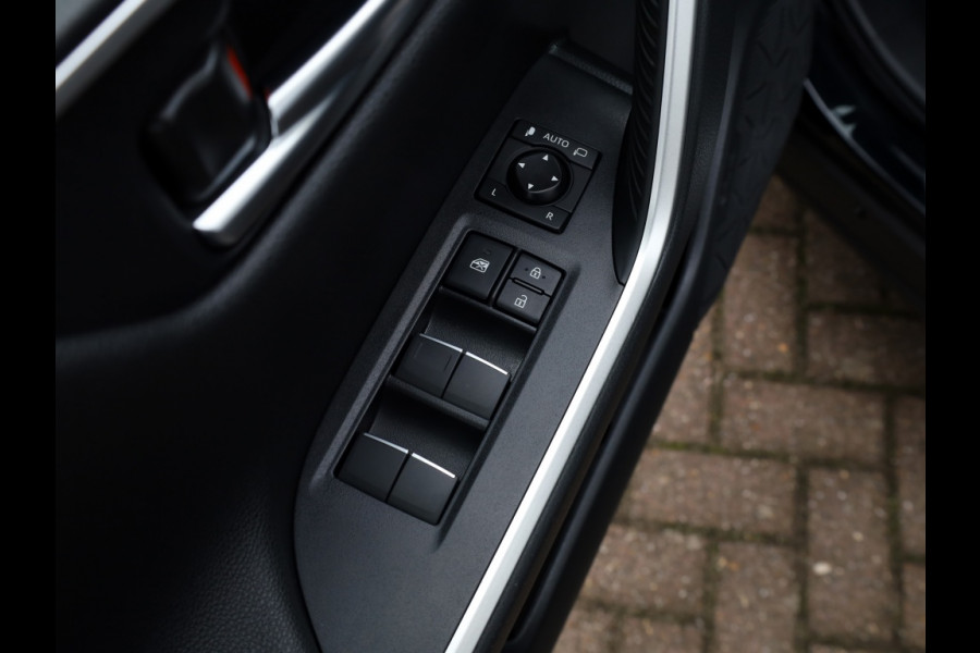 Toyota RAV4 2.5 Hybrid AWD Dynamic | Dodehoek | Digitale binnenspiegel Toyota RAV4 2.5 Hybrid AWD Dynamic | Dodehoek | Digitale binnenspiegel