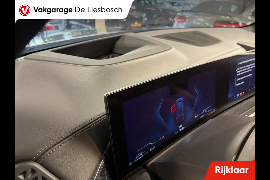 BMW X5 XDrive50e Launch Edition M-Sport / Panorama-dak / luchtvering / Leder /head-up