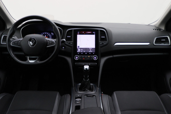 Renault MEGANE Estate 1.0 TCe Intens Camera, Head-Up, Apple Carplay, Keyless, Climate, DAB Renault MEGANE Estate 1.0 TCe Intens Camera, Head-Up, Apple Carplay, Keyless, Climate, DAB
