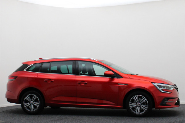 Renault MEGANE Estate 1.0 TCe Intens Camera, Head-Up, Apple Carplay, Keyless, Climate, DAB Renault MEGANE Estate 1.0 TCe Intens Camera, Head-Up, Apple Carplay, Keyless, Climate, DAB