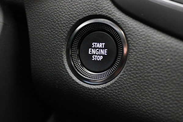 Renault MEGANE Estate 1.0 TCe Intens Camera, Head-Up, Apple Carplay, Keyless, Climate, DAB Renault MEGANE Estate 1.0 TCe Intens Camera, Head-Up, Apple Carplay, Keyless, Climate, DAB