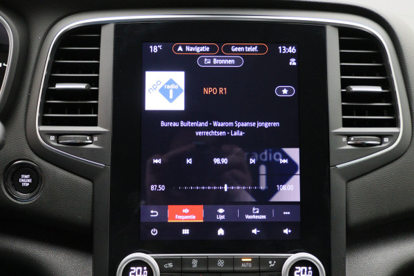 Renault MEGANE Estate 1.0 TCe Intens Camera, Head-Up, Apple Carplay, Keyless, Climate, DAB Renault MEGANE Estate 1.0 TCe Intens Camera, Head-Up, Apple Carplay, Keyless, Climate, DAB
