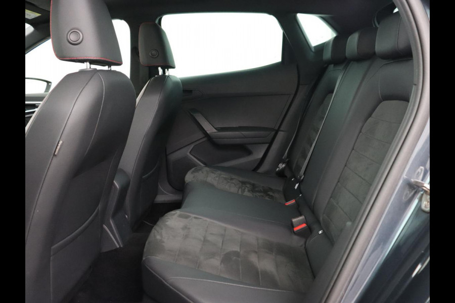 Seat Ibiza 1.0 TSI FR Limited Edition | Panoramadak | Stoelverwarming | Leder/Alcantara | Adaptive cruise | Camera | Beats Pack | Virtual Cockpit | Full LED | 18'' | Keyless | Navigatie | Climate control