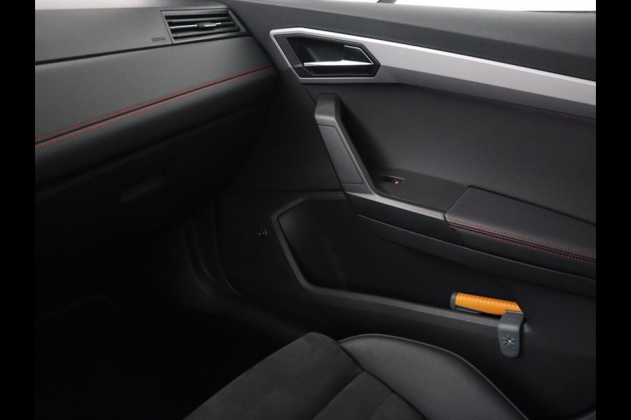 Seat Ibiza 1.0 TSI FR Limited Edition | Panoramadak | Stoelverwarming | Leder/Alcantara | Adaptive cruise | Camera | Beats Pack | Virtual Cockpit | Full LED | 18'' | Keyless | Navigatie | Climate control