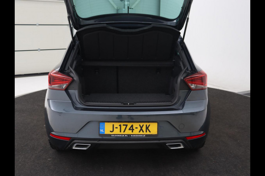 Seat Ibiza 1.0 TSI FR Limited Edition | Panoramadak | Stoelverwarming | Leder/Alcantara | Adaptive cruise | Camera | Beats Pack | Virtual Cockpit | Full LED | 18'' | Keyless | Navigatie | Climate control