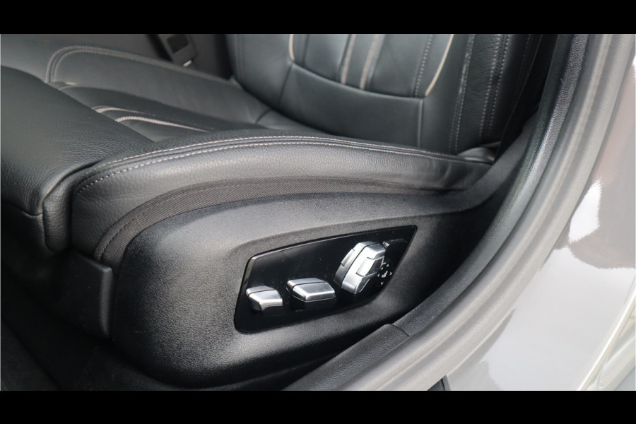 BMW 5 Serie Touring 530i High Executive M-Sport 20inch / Bernina Grau / Pano / Camera / Laser