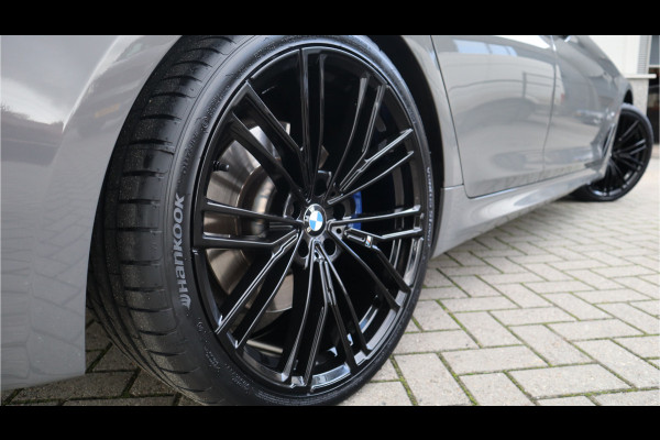 BMW 5 Serie Touring 530i High Executive M-Sport 20inch / Bernina Grau / Pano / Camera / Laser