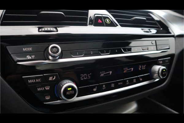 BMW 5 Serie Touring 530i High Executive M-Sport 20inch / Bernina Grau / Pano / Camera / Laser