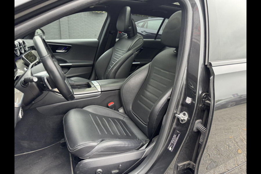 Mercedes-Benz C-Klasse Estate 300 e AMG Line | Panoramadak | Camera | Sfeerverlichting | Adaptive Cruise Control | Lane Assist |