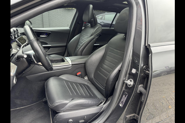 Mercedes-Benz C-Klasse Estate 300 e AMG Line | Panoramadak | Camera | Sfeerverlichting | Adaptive Cruise Control | Lane Assist |