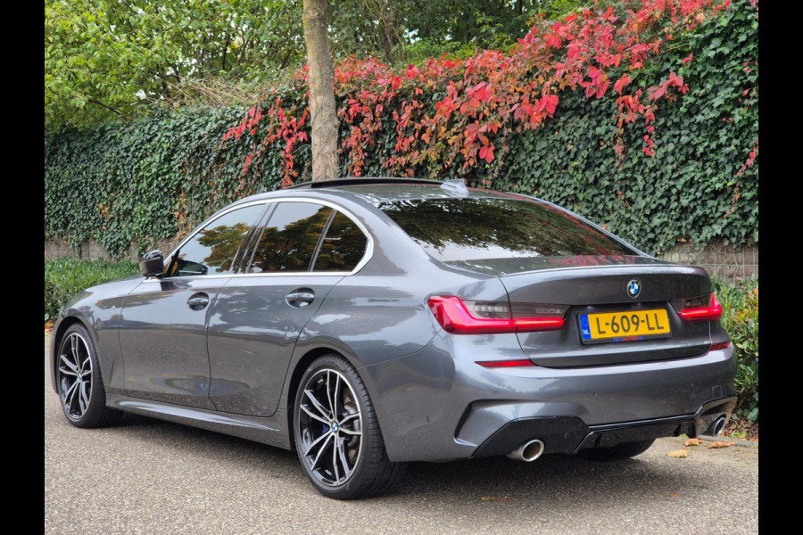 BMW 3-serie G20 330i M Edition Plus GARANTIE Android CarPlay Pano M Stoel HUD Camera NAP 1e EIG Laser Spoiler M Remmen