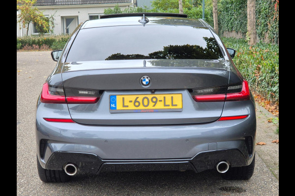 BMW 3-serie G20 330i M Edition Plus GARANTIE Android CarPlay Pano M Stoel HUD Camera NAP 1e EIG Laser Spoiler M Remmen