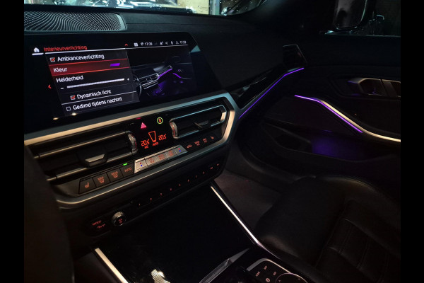 BMW 3-serie G20 330i M Edition Plus GARANTIE Android CarPlay Pano M Stoel HUD Camera NAP 1e EIG Laser Spoiler M Remmen