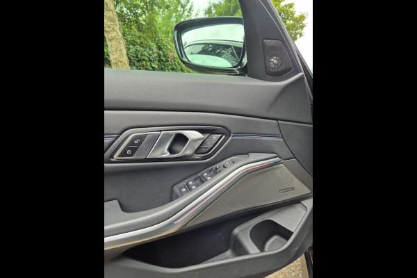 BMW 3-serie G20 330i M Edition Plus GARANTIE Android CarPlay Pano M Stoel HUD Camera NAP 1e EIG Laser Spoiler M Remmen