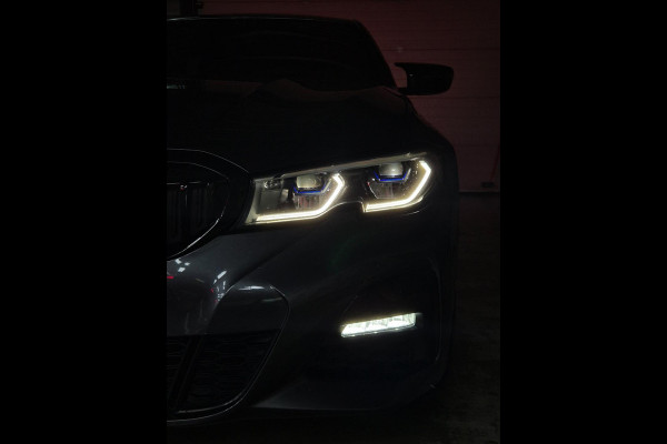 BMW 3-serie G20 330i M Edition Plus GARANTIE Android CarPlay Pano M Stoel HUD Camera NAP 1e EIG Laser Spoiler M Remmen