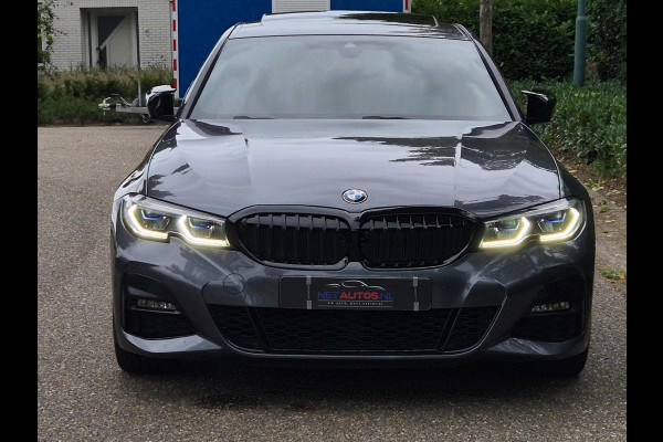 BMW 3-serie G20 330i M Edition Plus GARANTIE Android CarPlay Pano M Stoel HUD Camera NAP 1e EIG Laser Spoiler M Remmen