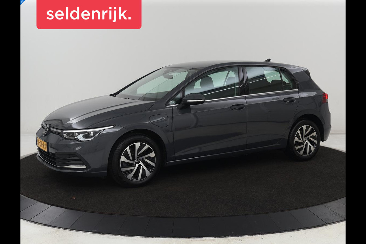 Volkswagen Golf 1.4 eHybrid Style | Trekhaak | Stoelverwarming | Massage | Carplay | Memory | Navigatie | Adaptive cruise | Full LED | Parkeerhulp | Sfeerverlichting | PHEV | Plug In Volkswagen Golf 1.4 eHybrid Style | Trekhaak | Stoelverwarming | Massage | Carplay | Memory | Navigatie | Adaptive cruise | Full LED | Parkeerhulp | Sfeerverlichting | PHEV | Plug In