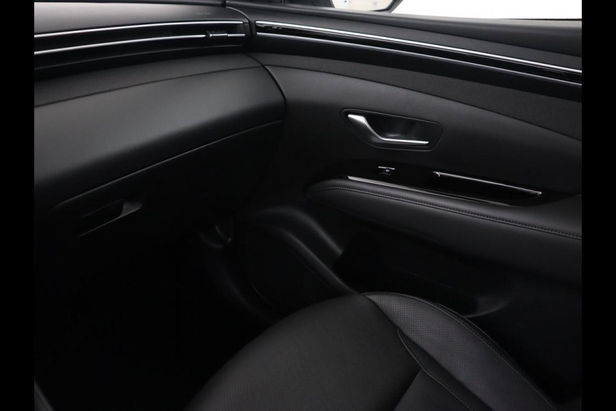 Hyundai Tucson 1.6 T-GDI PHEV Premium 4WD | Trekhaak | Stoelventilatie | 360 Camera | Leder | Carplay | Memory | Achterbankverwarming | Navigatie | Stuurverwarming | Full LED | Keyless | Plug In