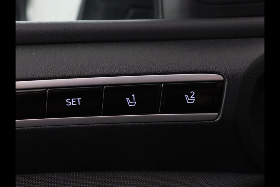 Hyundai Tucson 1.6 T-GDI PHEV Premium 4WD | Trekhaak | Stoelventilatie | 360 Camera | Leder | Carplay | Memory | Achterbankverwarming | Navigatie | Stuurverwarming | Full LED | Keyless | Plug In