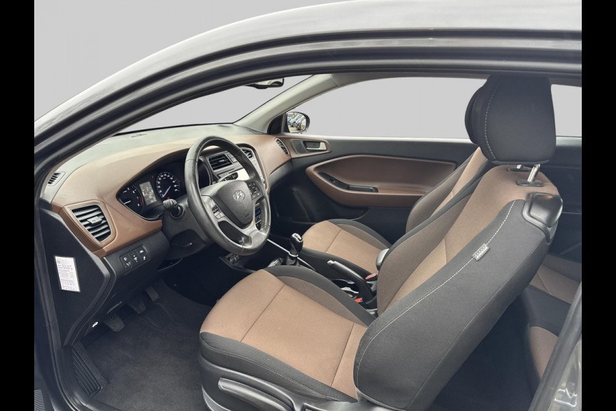 Hyundai i20 Coupé 1.0 T-GDI Comfort 100PK | navigatie | cruise control | climate control | achteruitrijcamera | trekhaak