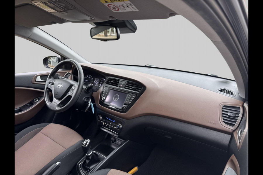 Hyundai i20 Coupé 1.0 T-GDI Comfort 100PK | navigatie | cruise control | climate control | achteruitrijcamera | trekhaak