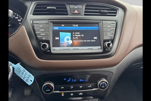 Hyundai i20 Coupé 1.0 T-GDI Comfort 100PK | navigatie | cruise control | climate control | achteruitrijcamera | trekhaak