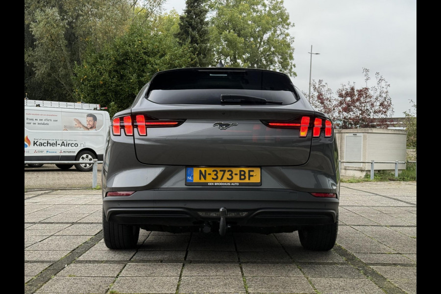 Ford Mustang Mach-E RWD 75 kWh | Trekhaak | Navi | Camera | B&O Sound |