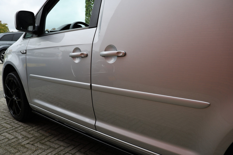 Volkswagen Caddy 2.0 TDI DSG | L+R Schuifdeur | CarPlay | Camera | Cruise control | Trekhaak | Airco | Cruise control | Dealer onderhouden | Nieuwe APK Volkswagen Caddy 2.0 TDI DSG | L+R Schuifdeur | CarPlay | Camera | Cruise control | Trekhaak | Airco | Cruise control | Dealer onderhouden | Nieuwe APK