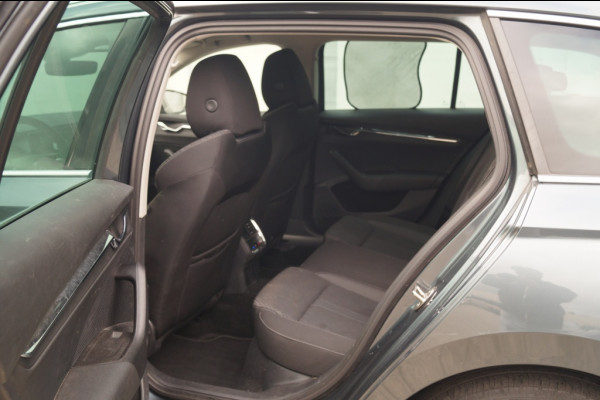 Škoda Octavia Combi 1.0 TSI Business Edition Plus -NAVI-LED-ECC-