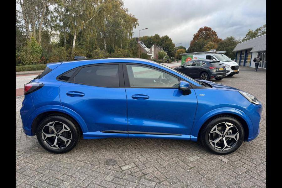 Ford Puma 1.0 EcoBoost Hybrid ST-Line Automaat 125pk | Panoramadak | Trekhaak afneembaar | Winter Pack | Adaptive cruise control  | Elektrische achterklep | Matrix LED | Keyless Entry | Navigatiesysteem | Privacy glass