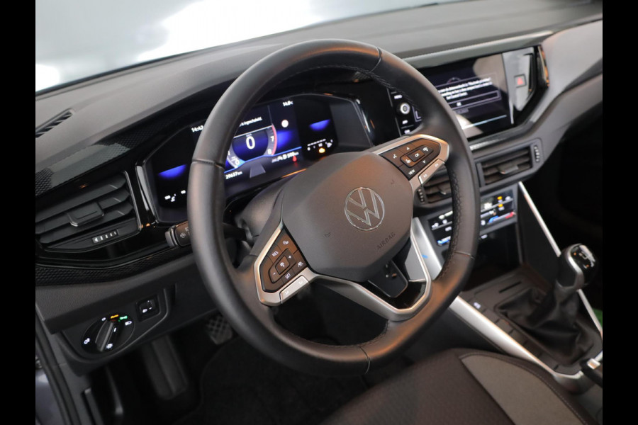 Volkswagen Polo 1.0 TSI Life Edition 95 pk | Verlengde garantie | Navigatie via App | Autom. airco | Parkeersensoren achter | Achteruitrijcamera | Adaptieve cruise control |