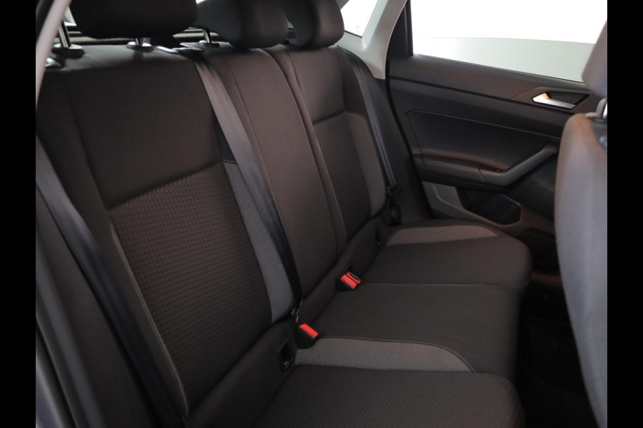 Volkswagen Polo 1.0 TSI Life Edition 95 pk | Verlengde garantie | Navigatie via App | Autom. airco | Parkeersensoren achter | Achteruitrijcamera | Adaptieve cruise control |
