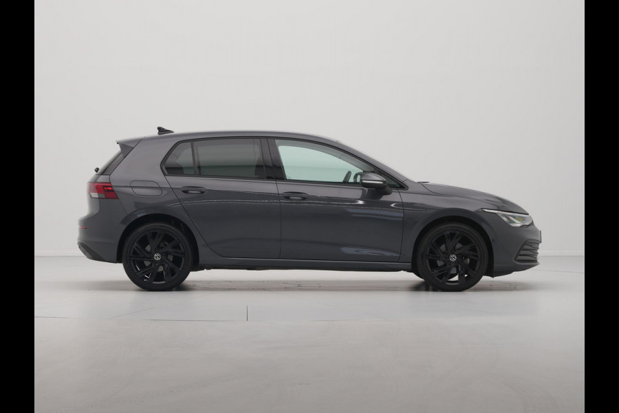 Volkswagen Golf 1.5 TSI 130pk first Navigatie Stoelverwarming Acc 18'' velgen 211 Volkswagen Golf 1.5 TSI 130pk first Navigatie Stoelverwarming Acc 18'' velgen 211
