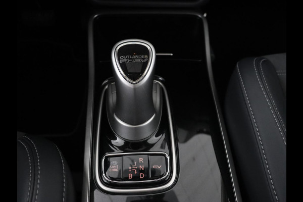 Mitsubishi Outlander 2.4 PHEV Intense+ | Schuifdak | Stoelverwarming | Leder/Alcantara | Camera | Carplay | Keyless | Stuurverwarming | Full LED | Climate control | Cruise control | Plug In