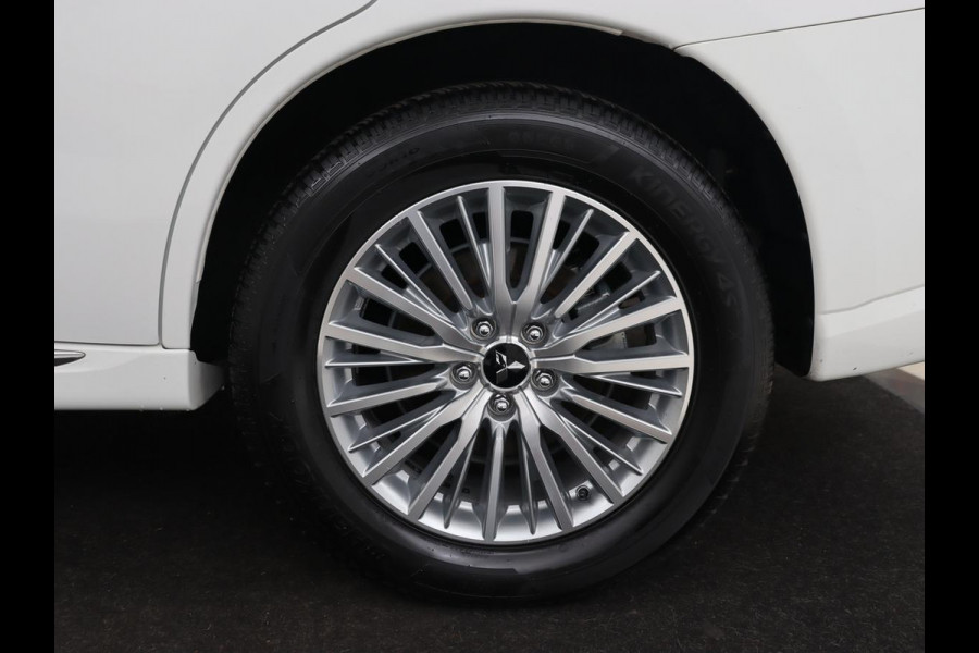 Mitsubishi Outlander 2.4 PHEV Intense+ | Schuifdak | Stoelverwarming | Leder/Alcantara | Camera | Carplay | Keyless | Stuurverwarming | Full LED | Climate control | Cruise control | Plug In