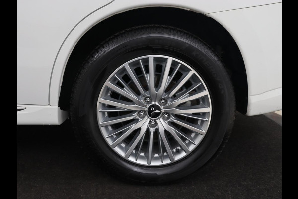 Mitsubishi Outlander 2.4 PHEV Intense+ | Schuifdak | Stoelverwarming | Leder/Alcantara | Camera | Carplay | Keyless | Stuurverwarming | Full LED | Climate control | Cruise control | Plug In