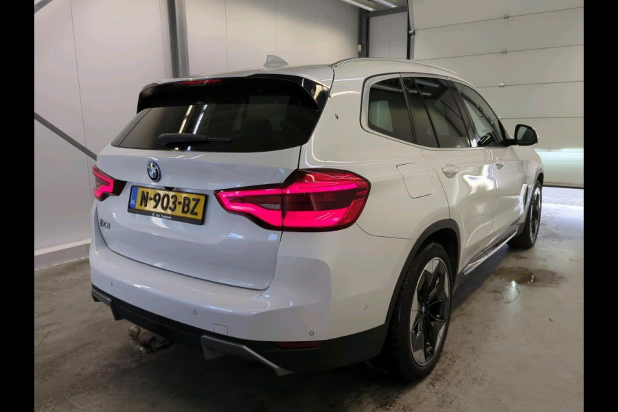 BMW iX3 High Executive 80 kWh | Trekhaak | Panorama | Leder | Navi | 360 Camera |