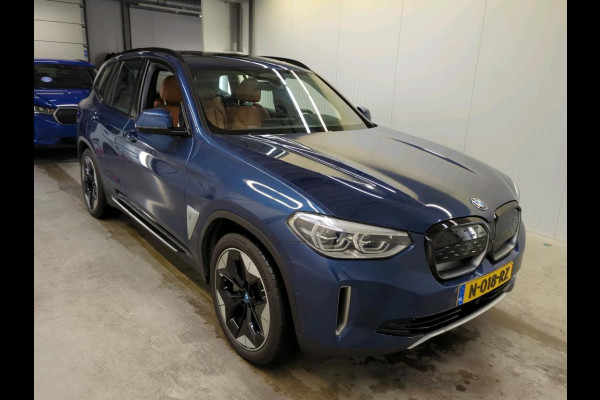 BMW iX3 High Executive 80 kWh | Trekhaak | Panorama | Leder | Navi | 360 Camera |