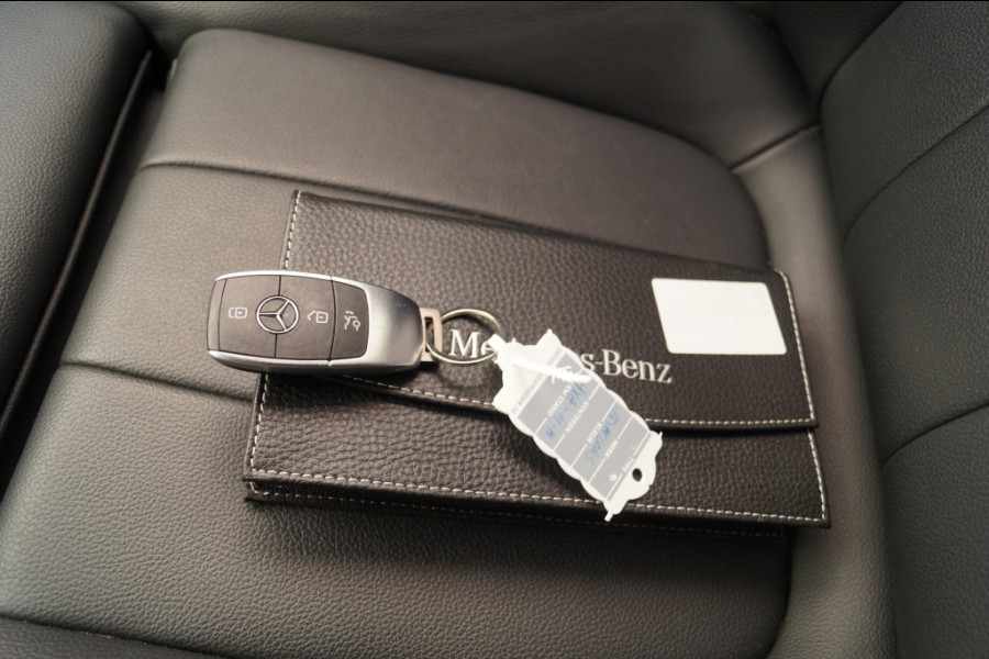 Mercedes-Benz Glb 180d Automaat Business Solution Luxury -LEER-NAVI-