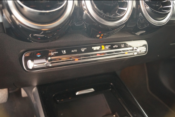 Mercedes-Benz Glb 180d Automaat Business Solution Luxury -LEER-NAVI-