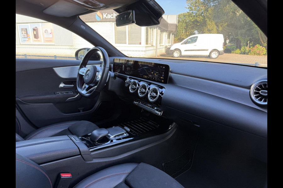 Mercedes-Benz A-Klasse 180 Aut. Business Sol. AMG | Panorama | Burmester | Memory | Multi Beam |