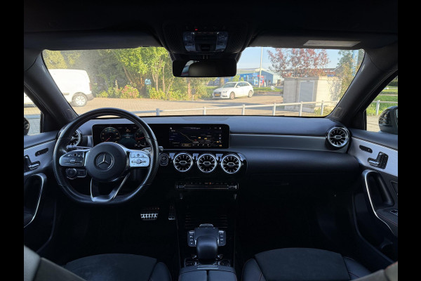 Mercedes-Benz A-Klasse 180 Aut. Business Sol. AMG | Panorama | Burmester | Memory | Multi Beam |