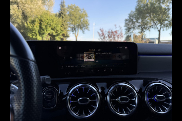 Mercedes-Benz A-Klasse 180 Aut. Business Sol. AMG | Panorama | Burmester | Memory | Multi Beam |