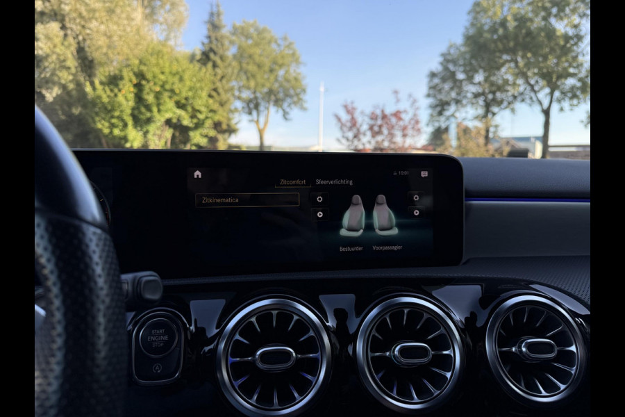 Mercedes-Benz A-Klasse 180 Aut. Business Sol. AMG | Panorama | Burmester | Memory | Multi Beam |