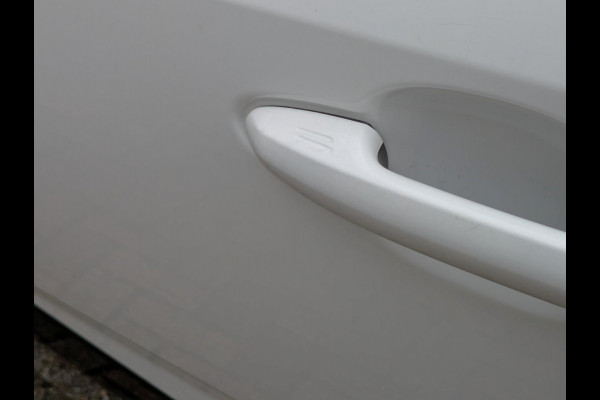 Toyota RAV4 2.5 Plug-in Hybrid AWD|Stoel/Stuurverwarming|ELektrische-stoel|LED|Adaptive-Cruise|Afn.Trekhaak|Blindspot Toyota RAV4 2.5 Plug-in Hybrid AWD|Stoel/Stuurverwarming|ELektrische-stoel|LED|Adaptive-Cruise|Afn.Trekhaak|Blindspot