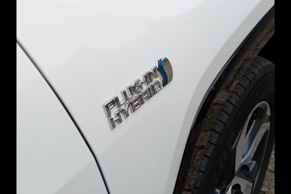 Toyota RAV4 2.5 Plug-in Hybrid AWD|Stoel/Stuurverwarming|ELektrische-stoel|LED|Adaptive-Cruise|Afn.Trekhaak|Blindspot Toyota RAV4 2.5 Plug-in Hybrid AWD|Stoel/Stuurverwarming|ELektrische-stoel|LED|Adaptive-Cruise|Afn.Trekhaak|Blindspot